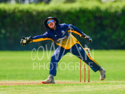 North Shore Cricket Club v Suburbs New Lynn at Devonport Domain