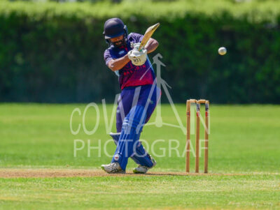 North Shore Cricket Club v Suburbs New Lynn at Devonport Domain