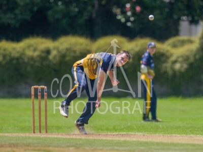 North Shore Cricket Club v Suburbs New Lynn at Devonport Domain