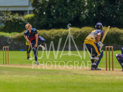 North Shore Cricket Club v Suburbs New Lynn at Devonport Domain
