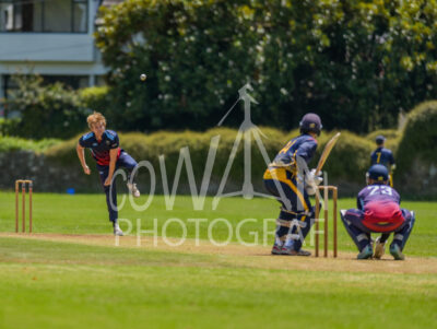 North Shore Cricket Club v Suburbs New Lynn at Devonport Domain
