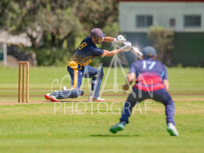 North Shore Cricket Club v Suburbs New Lynn at Devonport Domain
